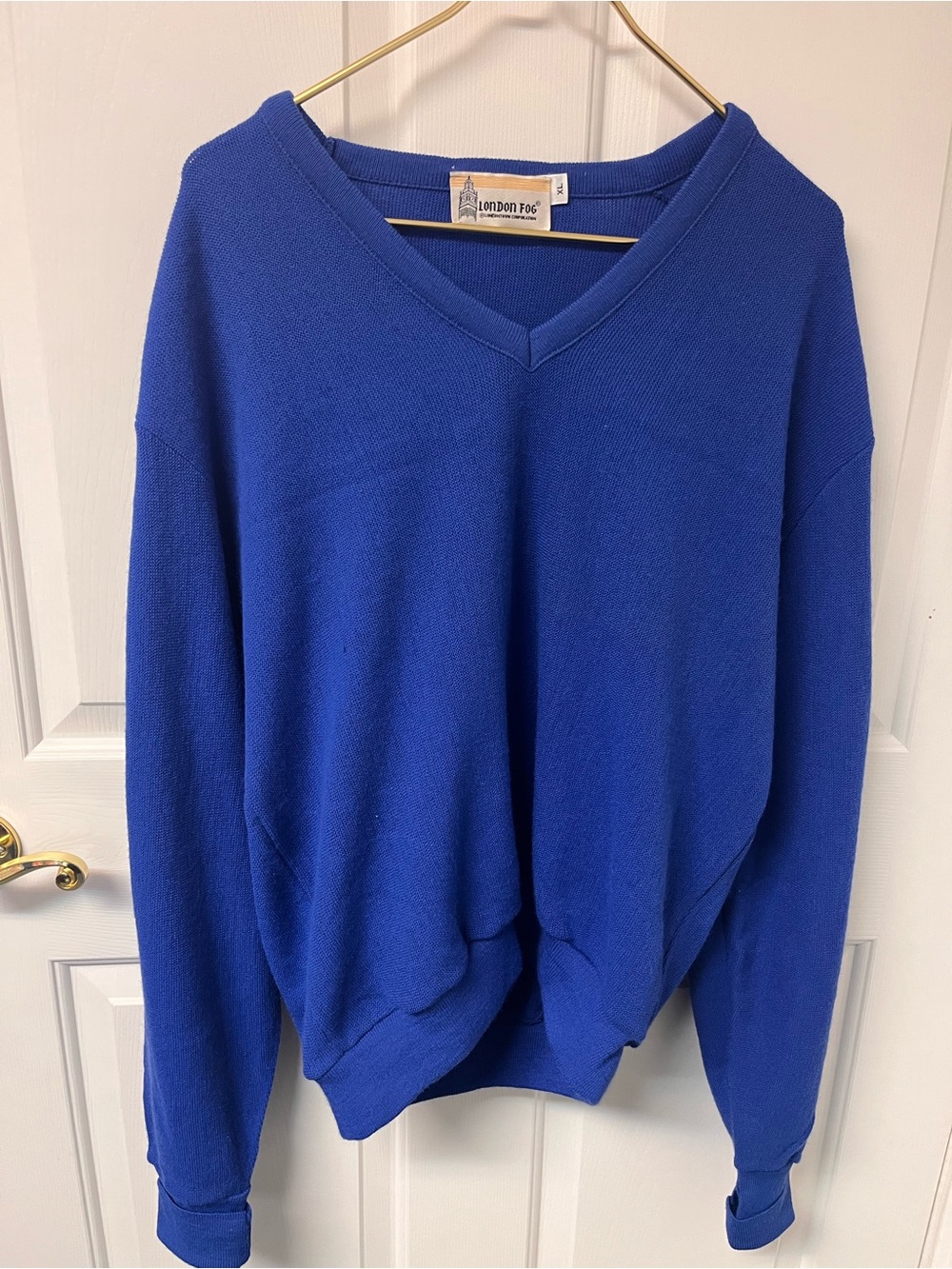 Vintage London Fog Men's V-Neck Sweatshirt - Unisex FAME USA Made Oversized